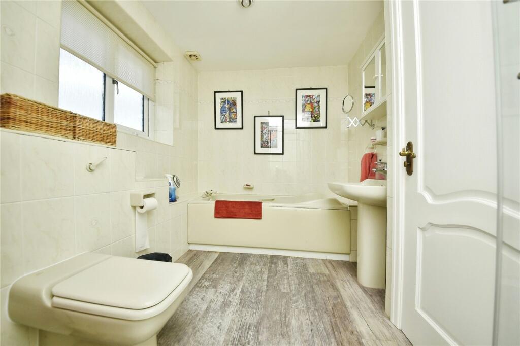 Main Bathroom