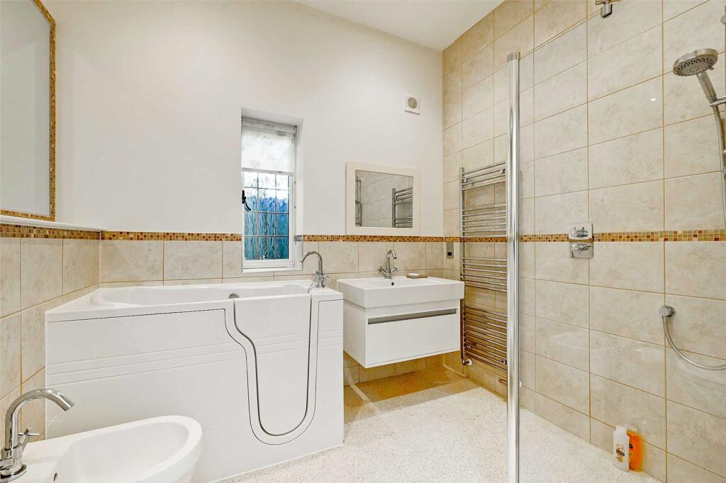 Annexe Bathroom