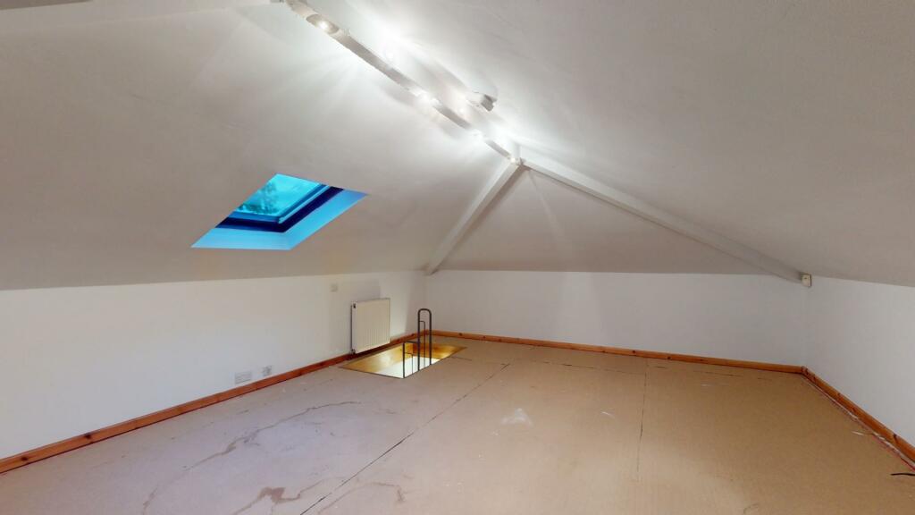 ATTIC ROOM