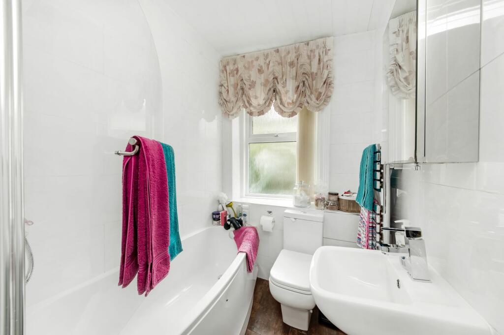 HOUSE BATHROOM