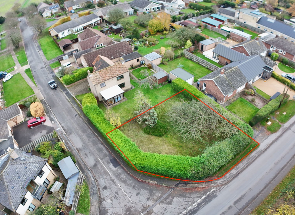 Development plot , Millards Lane, Lode