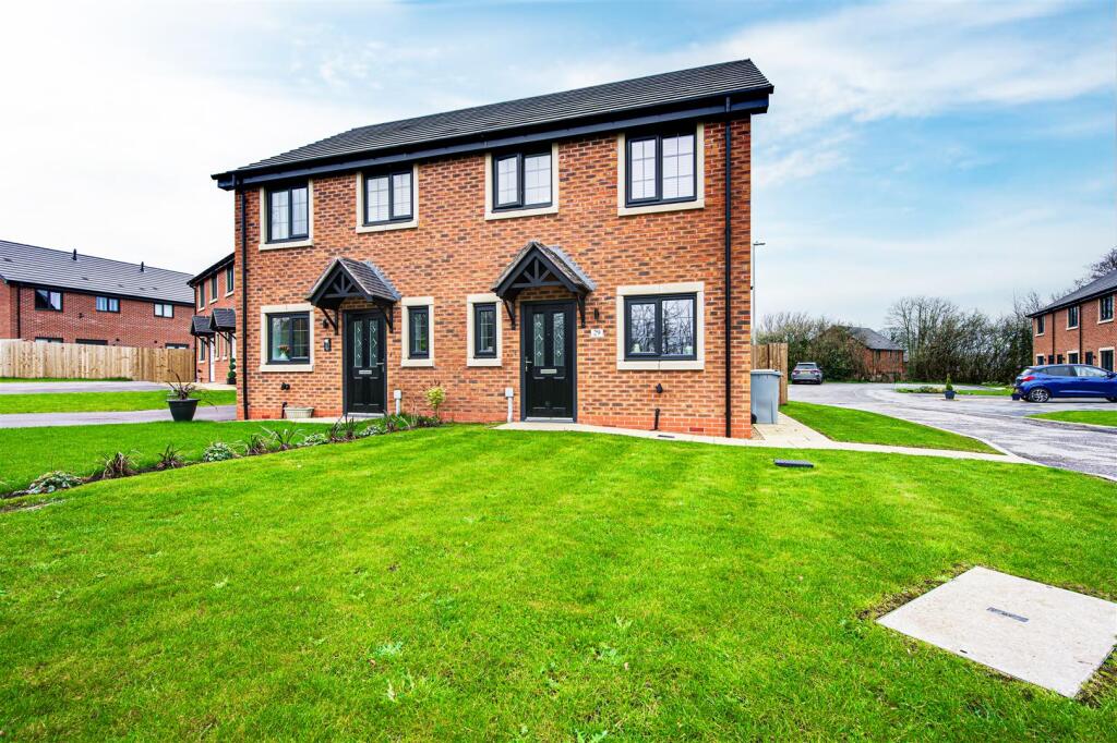 Falcon Drive, Congleton