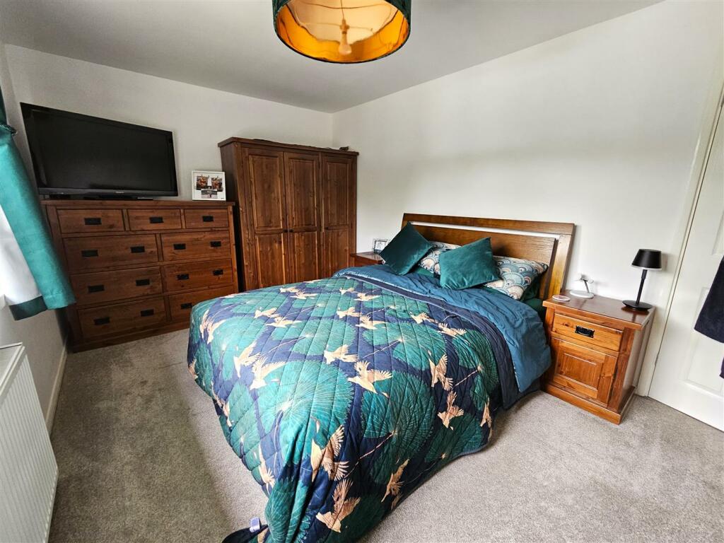 Master Bedroom.jpg