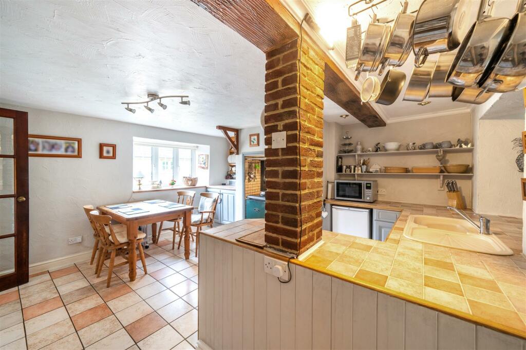 Kitchen/Breakfast Room.jpg