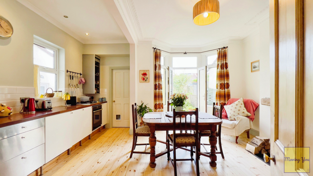 Kitchen/Dining Room