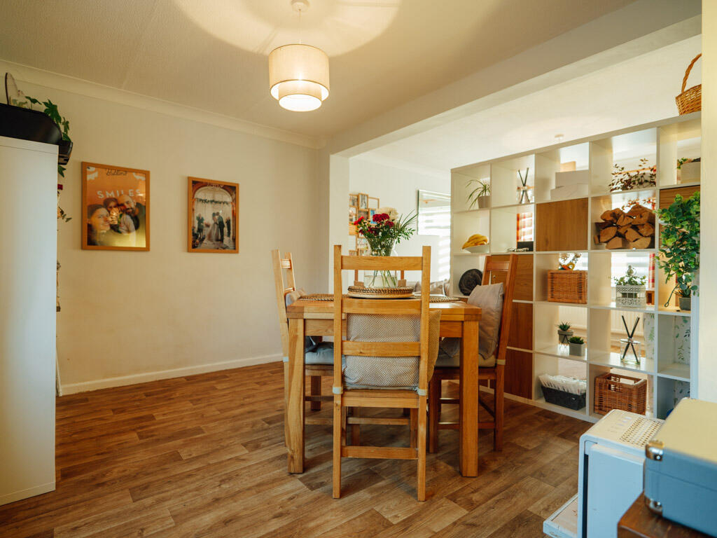 Sitting / Dining Room