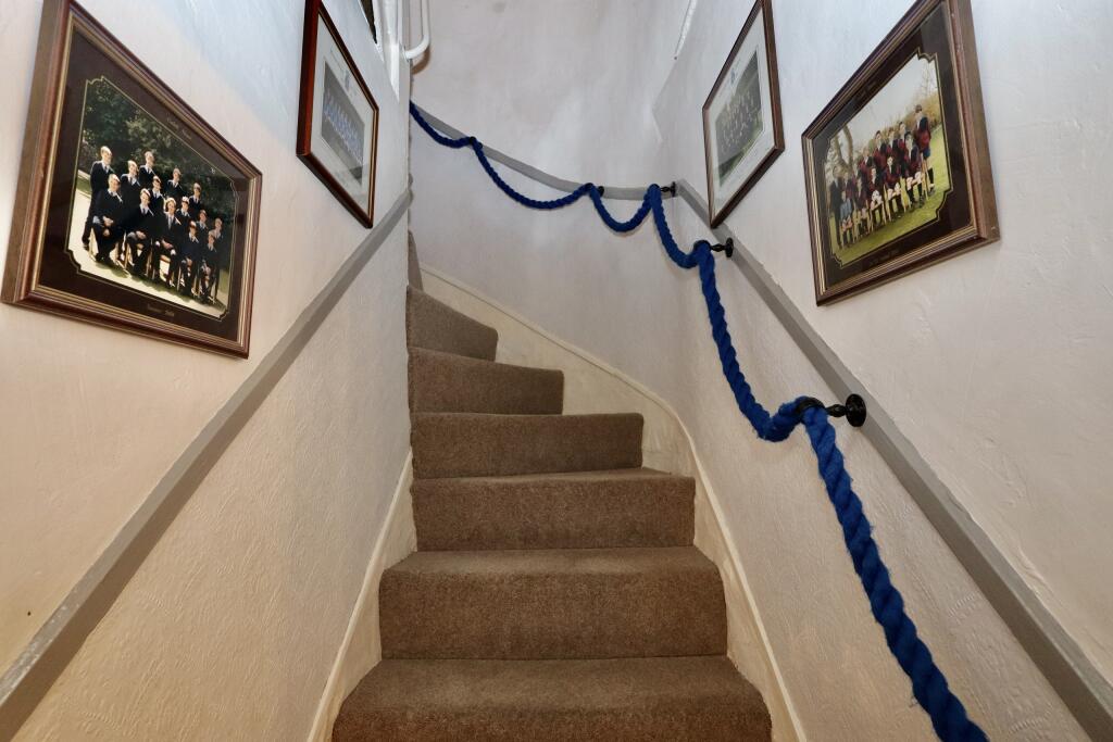 Feature stairs