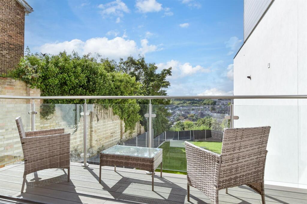 Balcony / Terrace