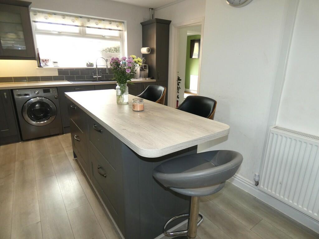 Kitchen Seating A...