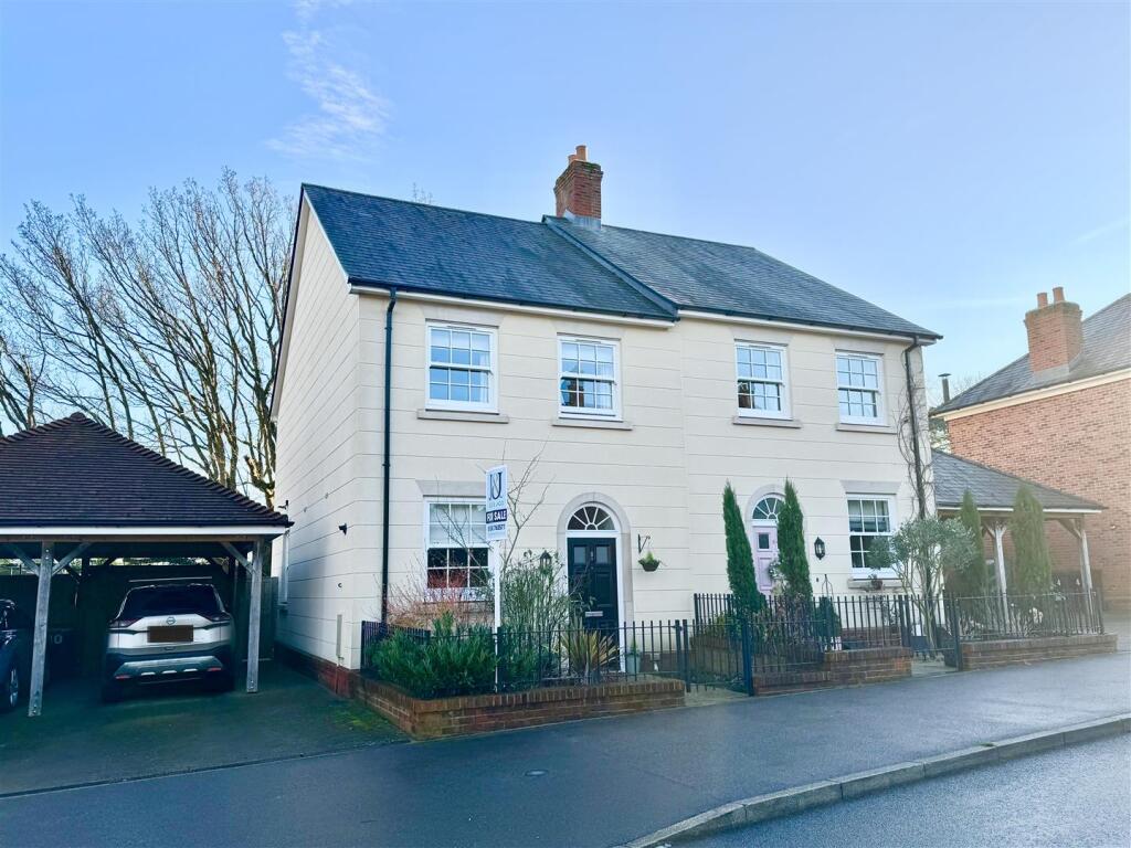 Three Fields Road, Tenterden