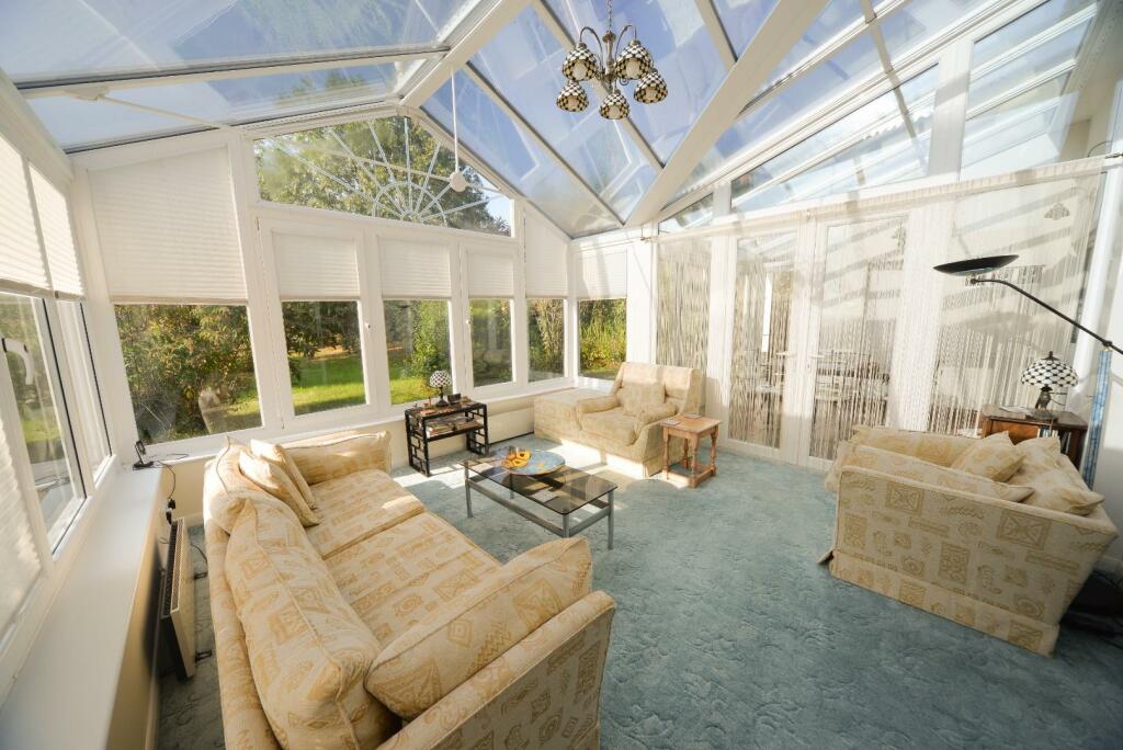 Conservatory sitting 2.jpg