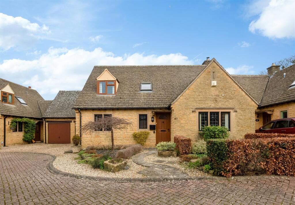 Wheatfield Court, Mickleton, Chipping Campden