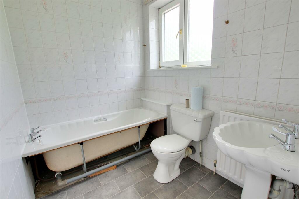 En-suite Bathroom