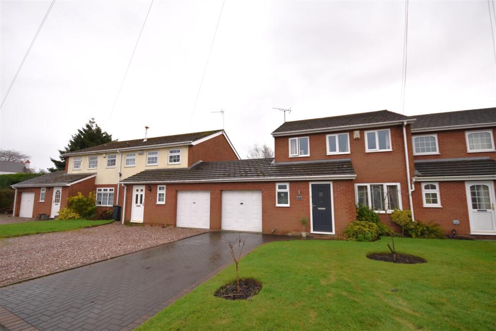 Ashtree Farm Court, Willaston, Neston