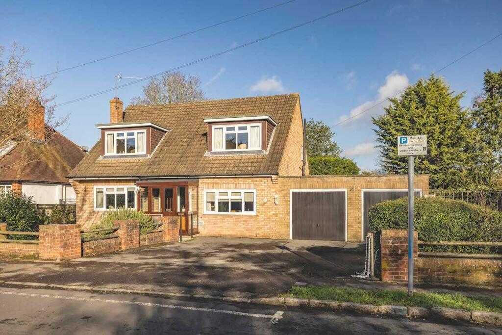 Montagu Road, Datchet, Slough, Berkshire, SL3 9DT