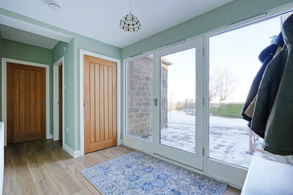 Hallway-Seating Area