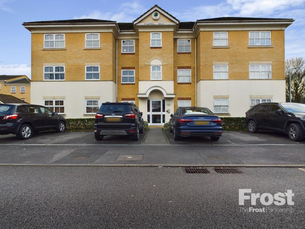 Hurworth Avenue, Langley,, Berkshire, SL3