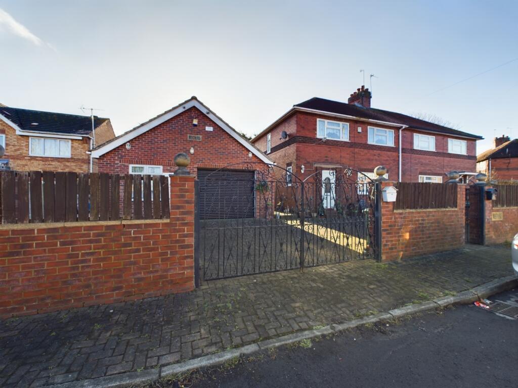 Monkhill Mount, Pontefract, West Yorkshire, WF8