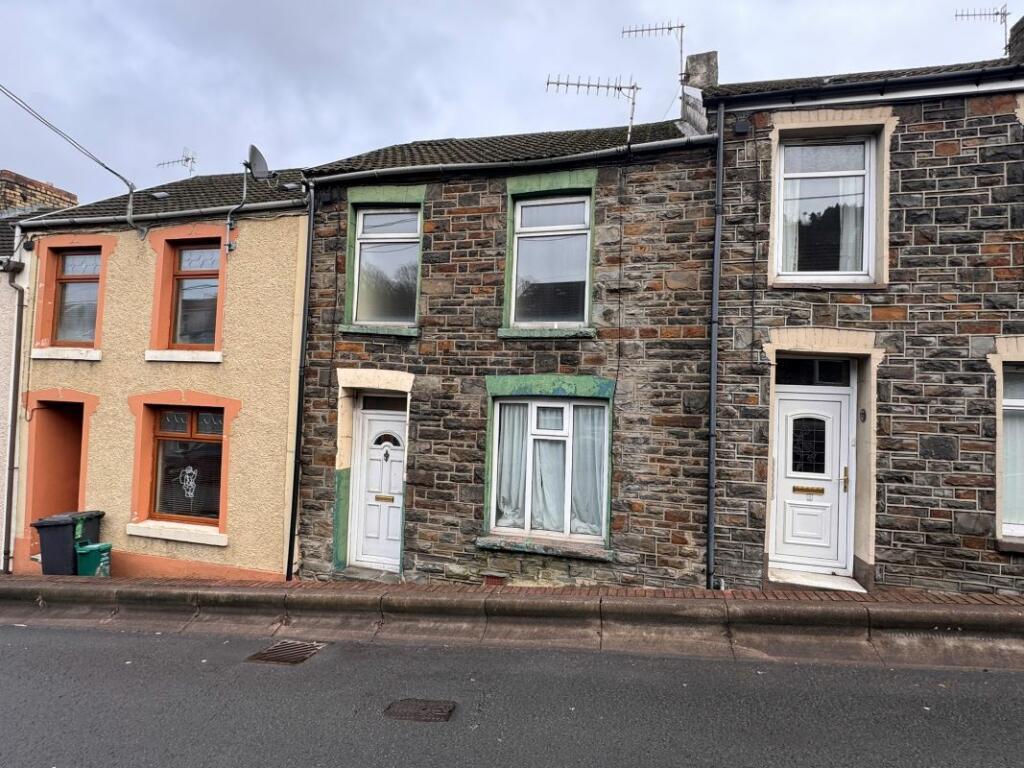 55 High Street, Mountain Ash, Mid Glamorgan, CF45 3PE