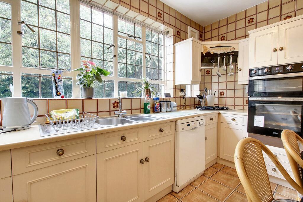 Kitchen/Breakfast Room