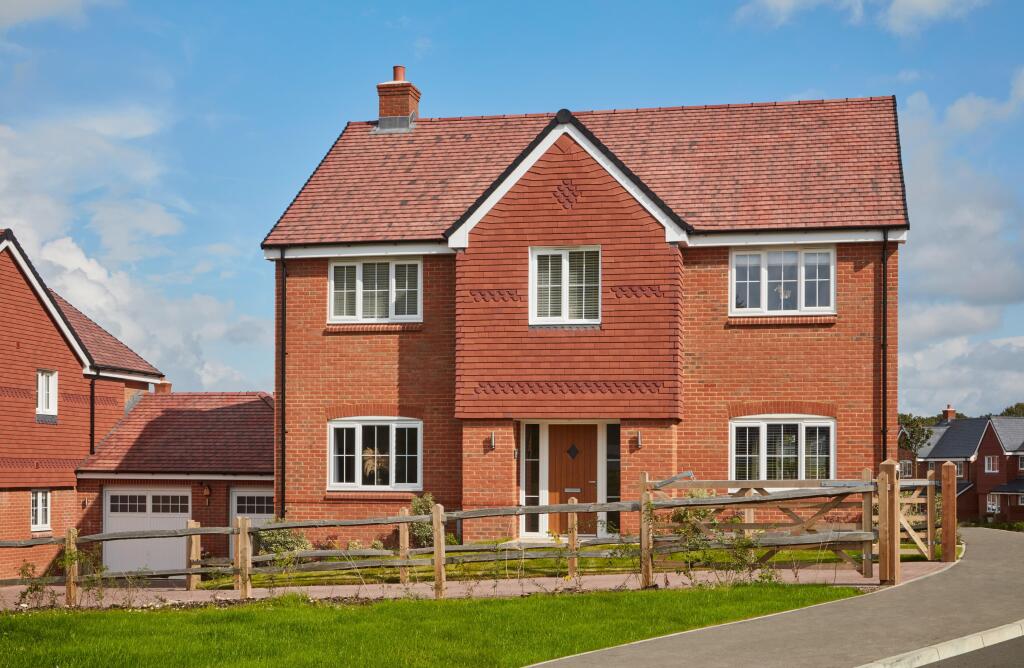 Abingworth Crescent, Thakeham,
Pulborough
RH20 3EN
RH20