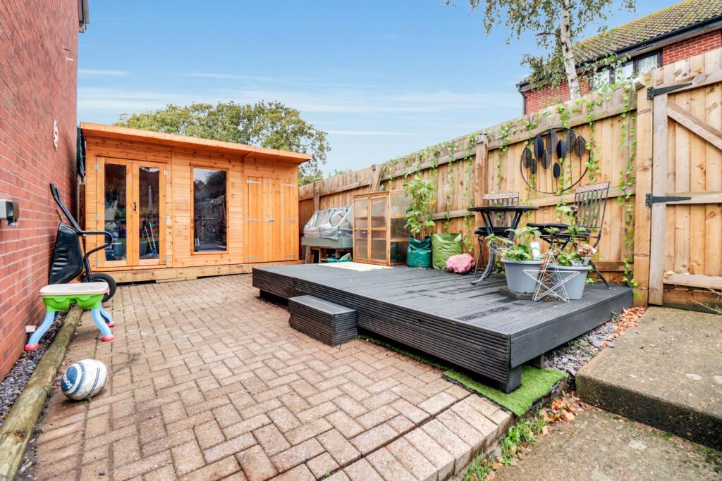 Decking Summer House