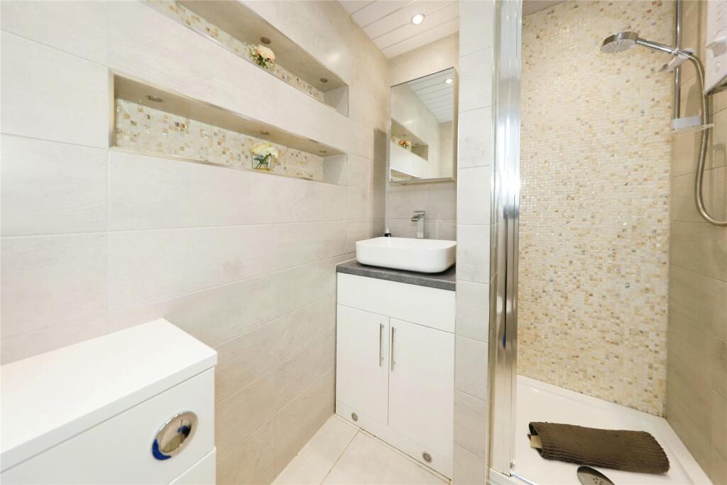 Ensuite Shower Room