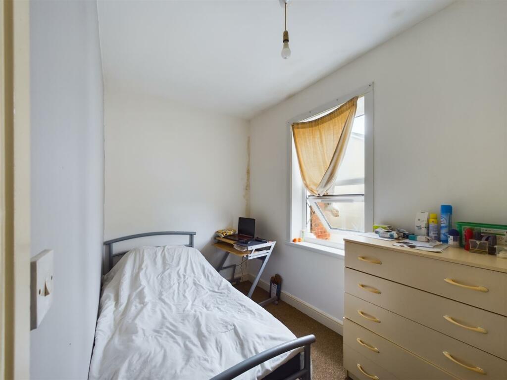 Bedroom 3.jpg