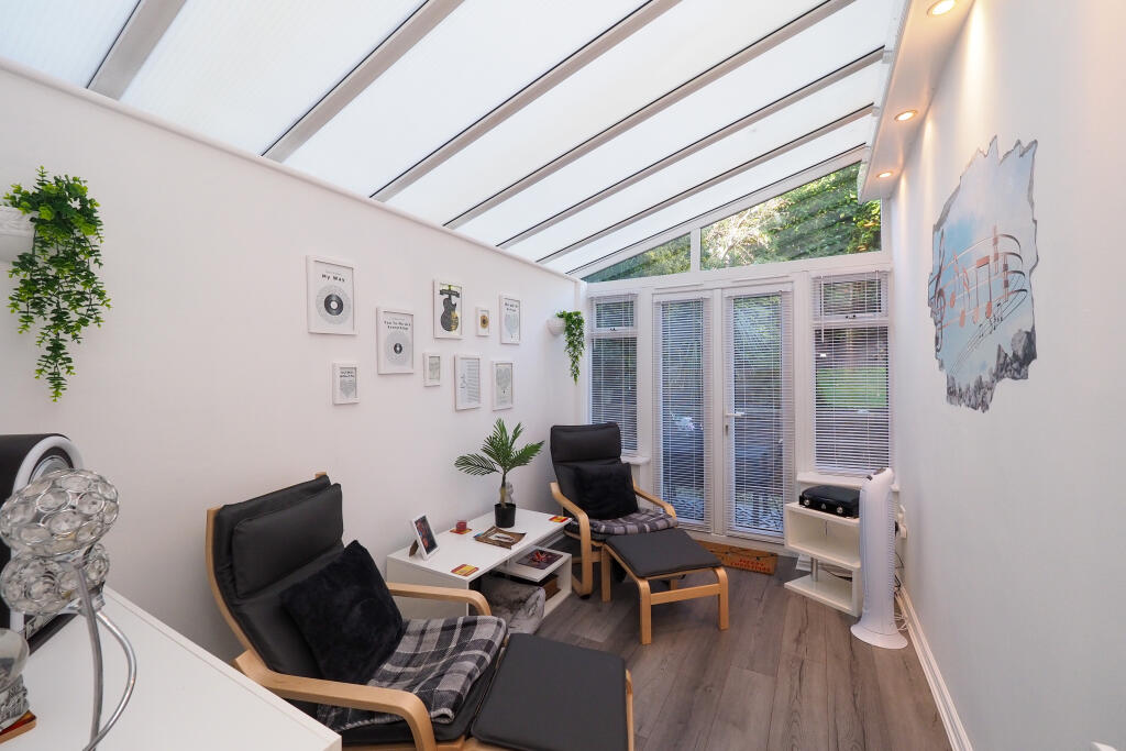 Sun Room/Conservatory - Additional Living Space