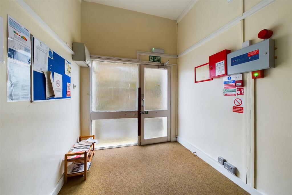 Flat 1, 25 Combe Park, Bath, BA1 3NR | Leasehold S