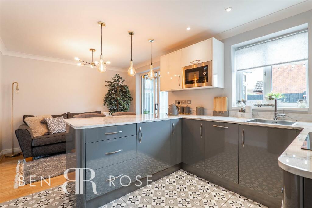 Kitchen/Breakfast Room