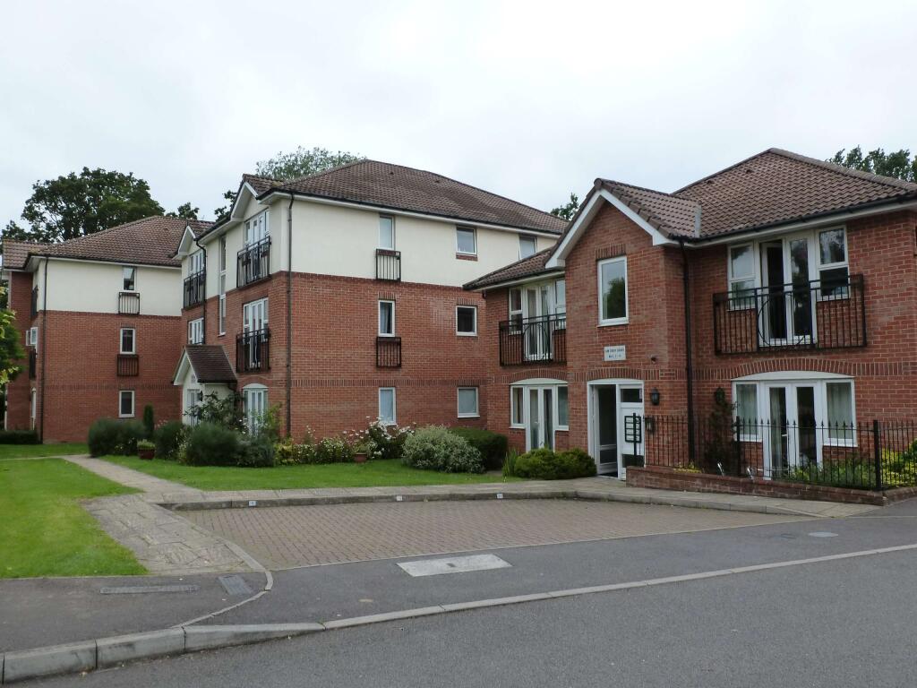 Elmcroft Court, Crawley