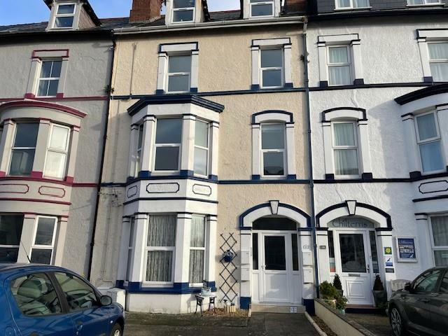 Roselea, 21 Deganwy Avenue, Llandudno