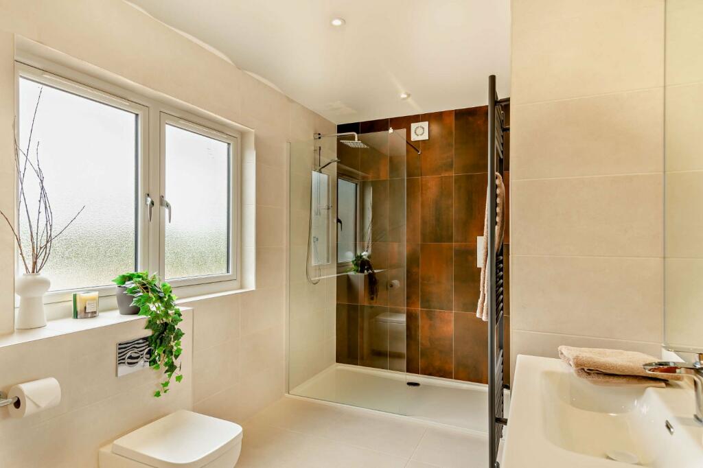 Ensuite Shower