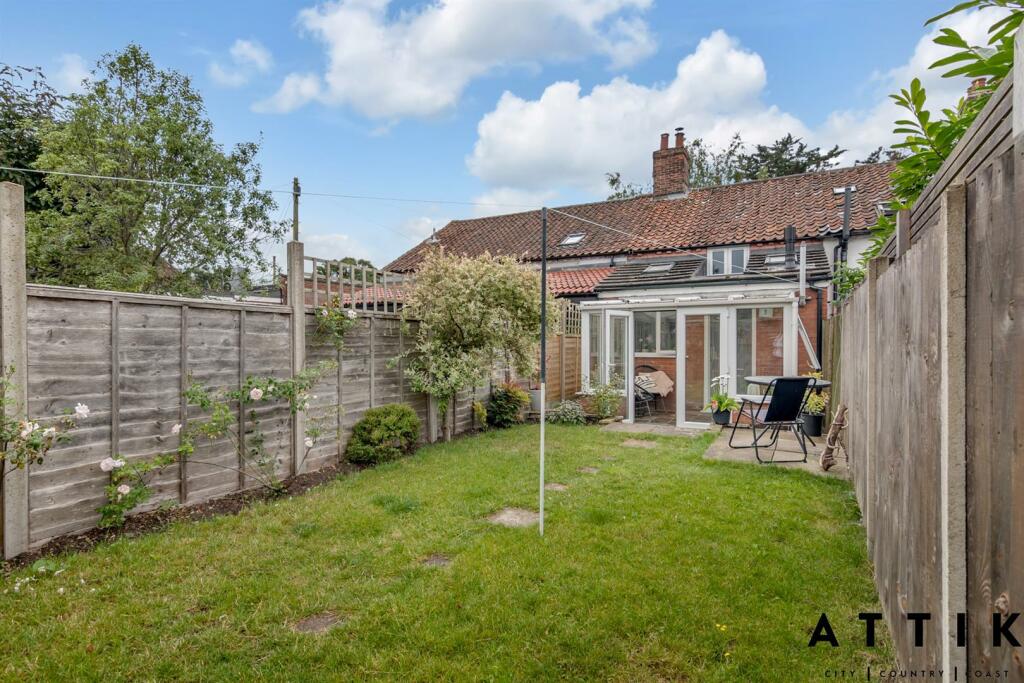 35 Loddon Road, Ditchingham, Bungay NR35 2RA (4).j