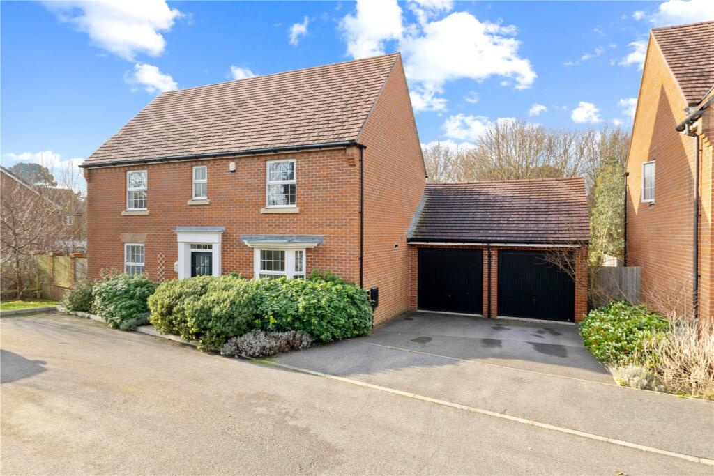 Bridger Close, Felpham, Bognor Regis, West Sussex, PO22