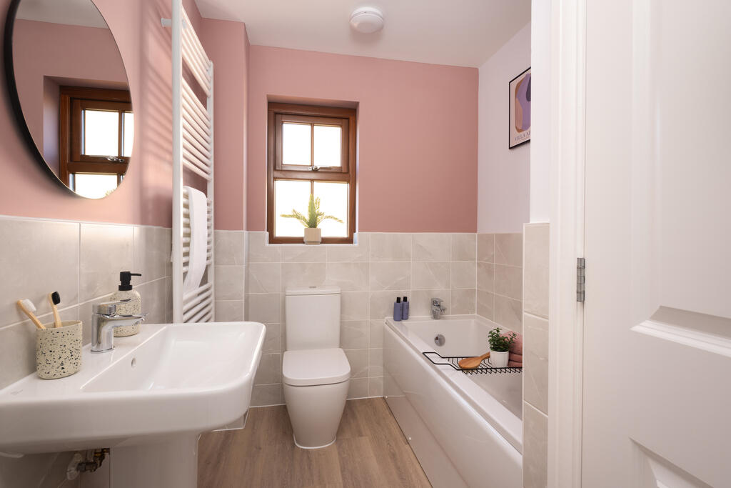 Internal shot of the alder show home bathroom