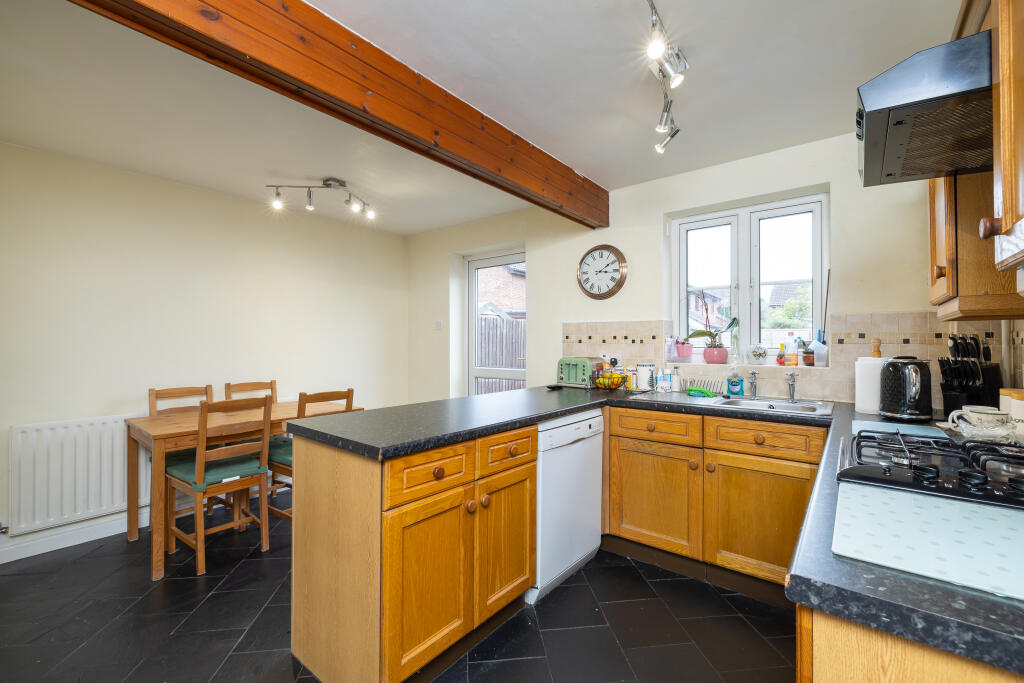 KITCHEN DINING ROOM