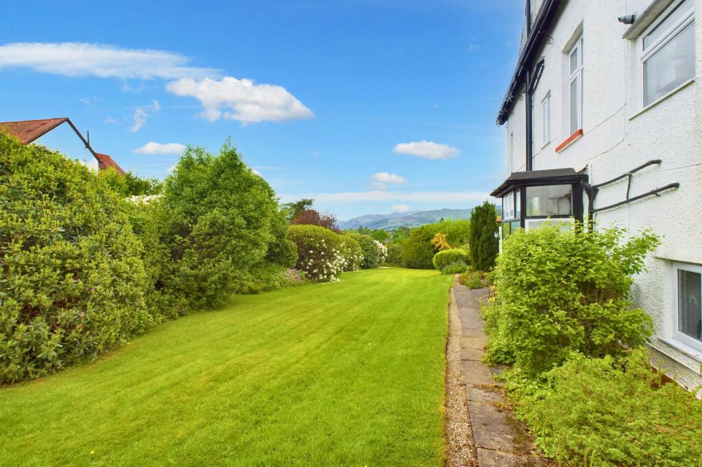 Communal gardens &amp; views