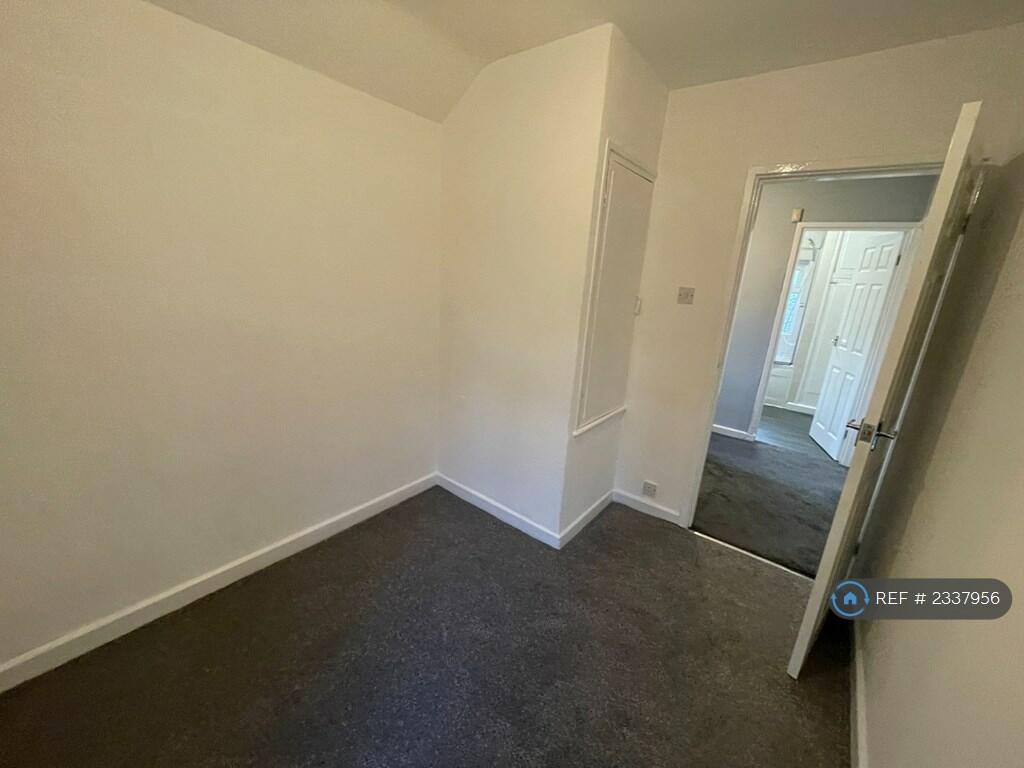 Single Bedroom