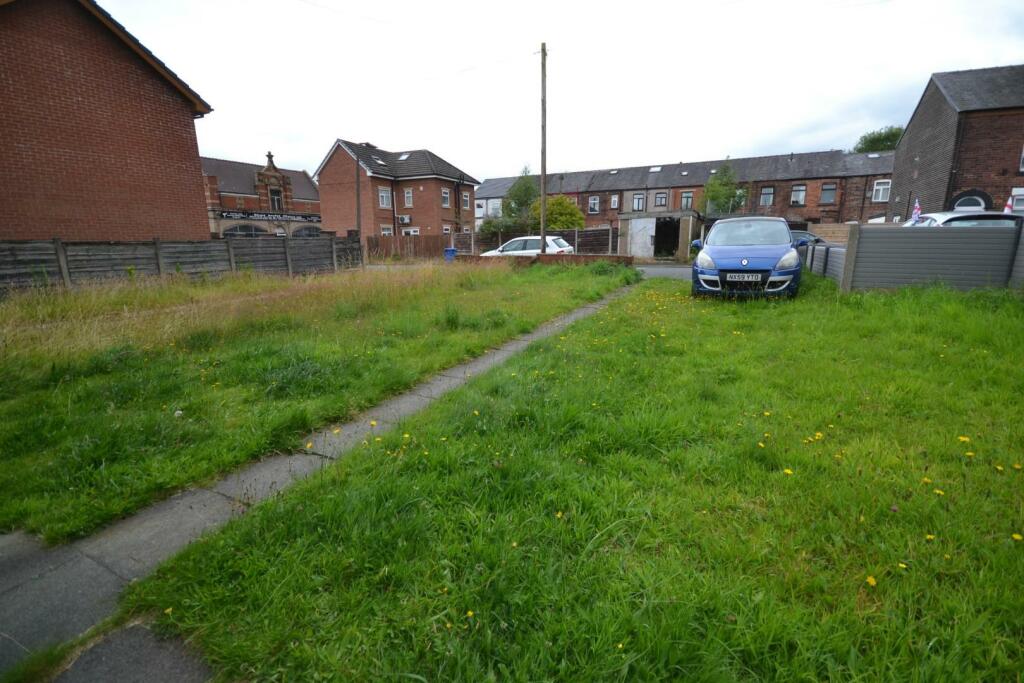 Outside - Front Garden Area