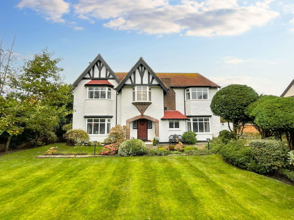 Shore Road, Ainsdale, Southport