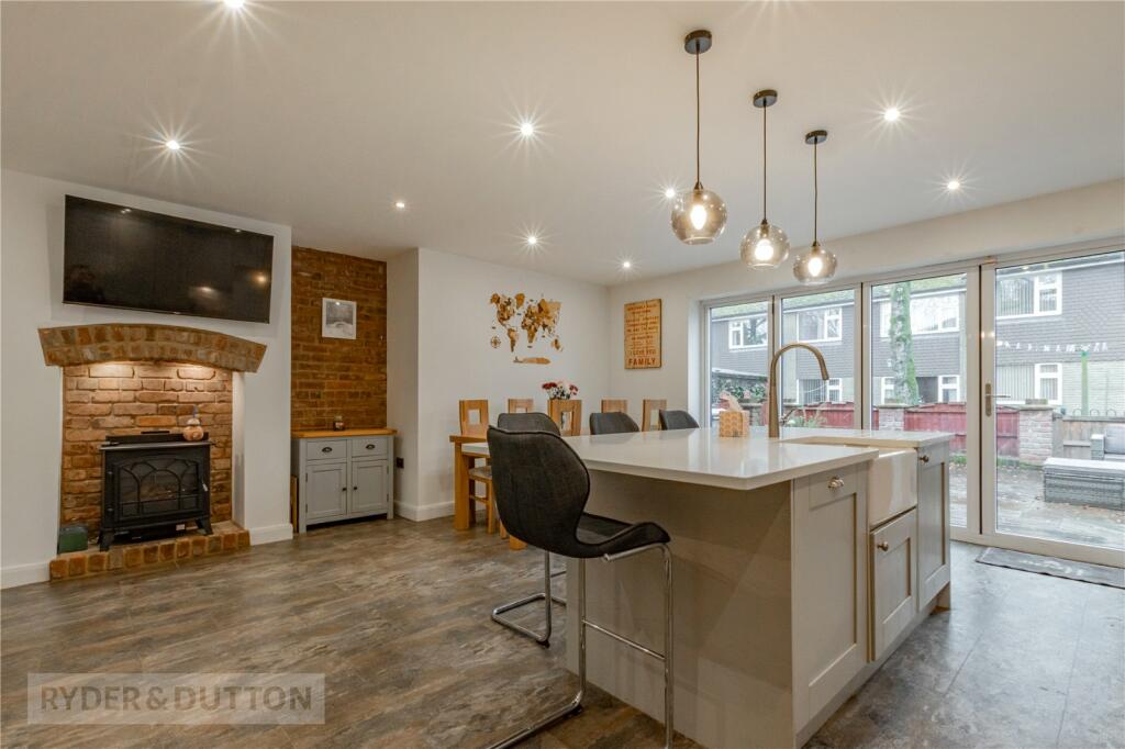 Kitchen/Dining Room