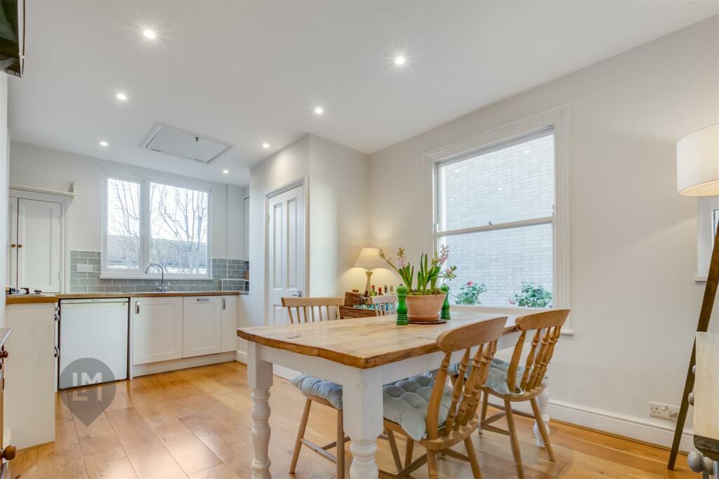 Kitchen/Dining Room