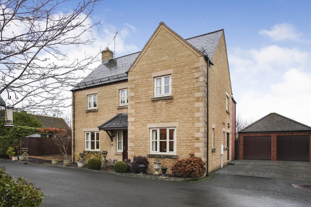 Nursery Close, MORETON-IN-MARSH, Gloucestershire, GL56