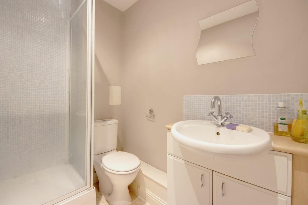 En-suite bathroom