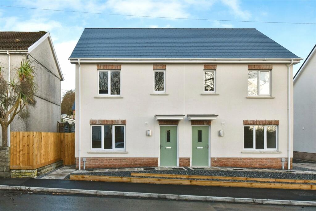 Llwynhendy Road, Llanelli, SA14