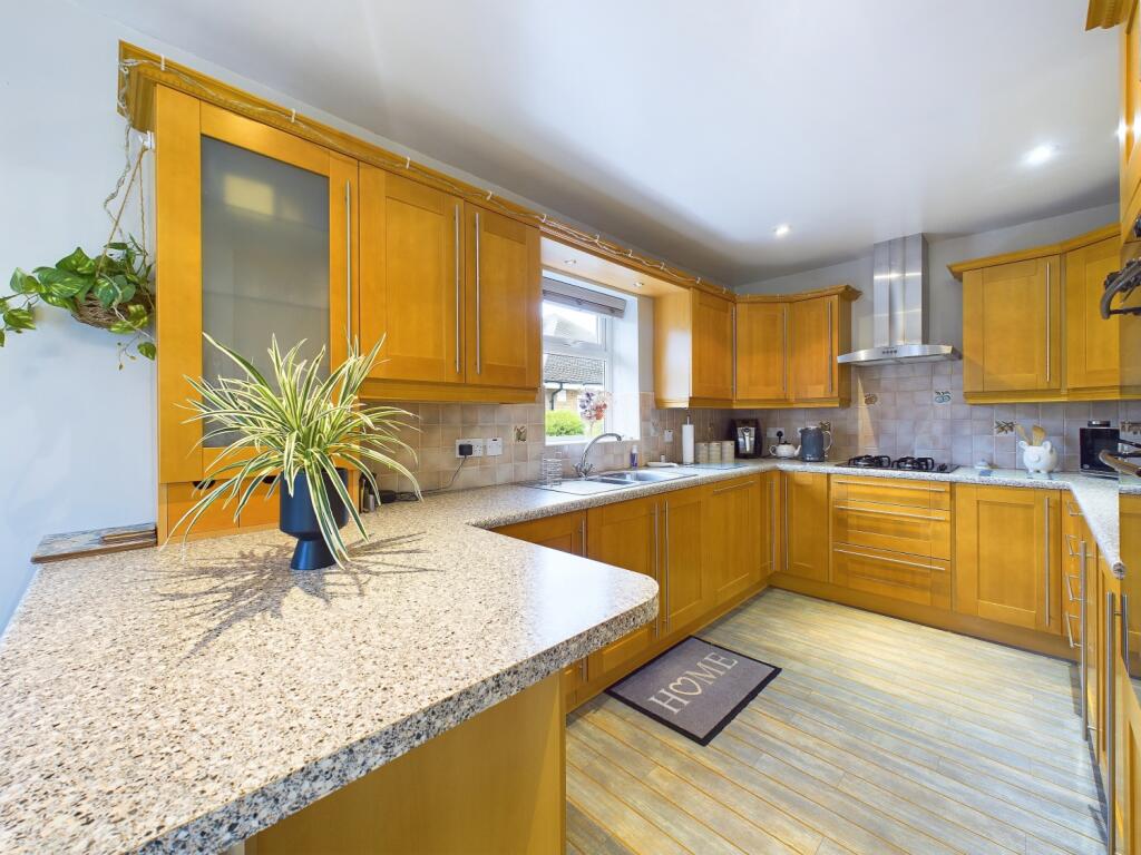 1a Sefton Avenue - Kitchen