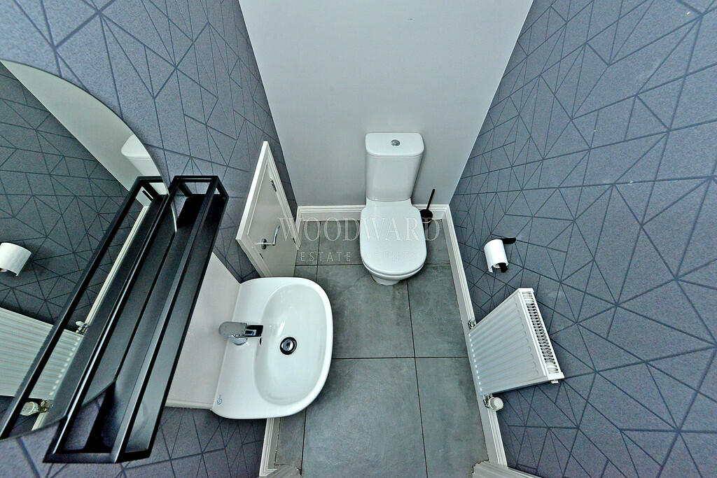 Cloakroom/WC