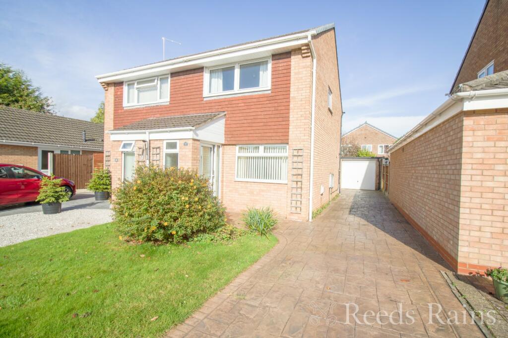 Yewdale Drive, Whitby, Ellesmere Port, Cheshire, CH66